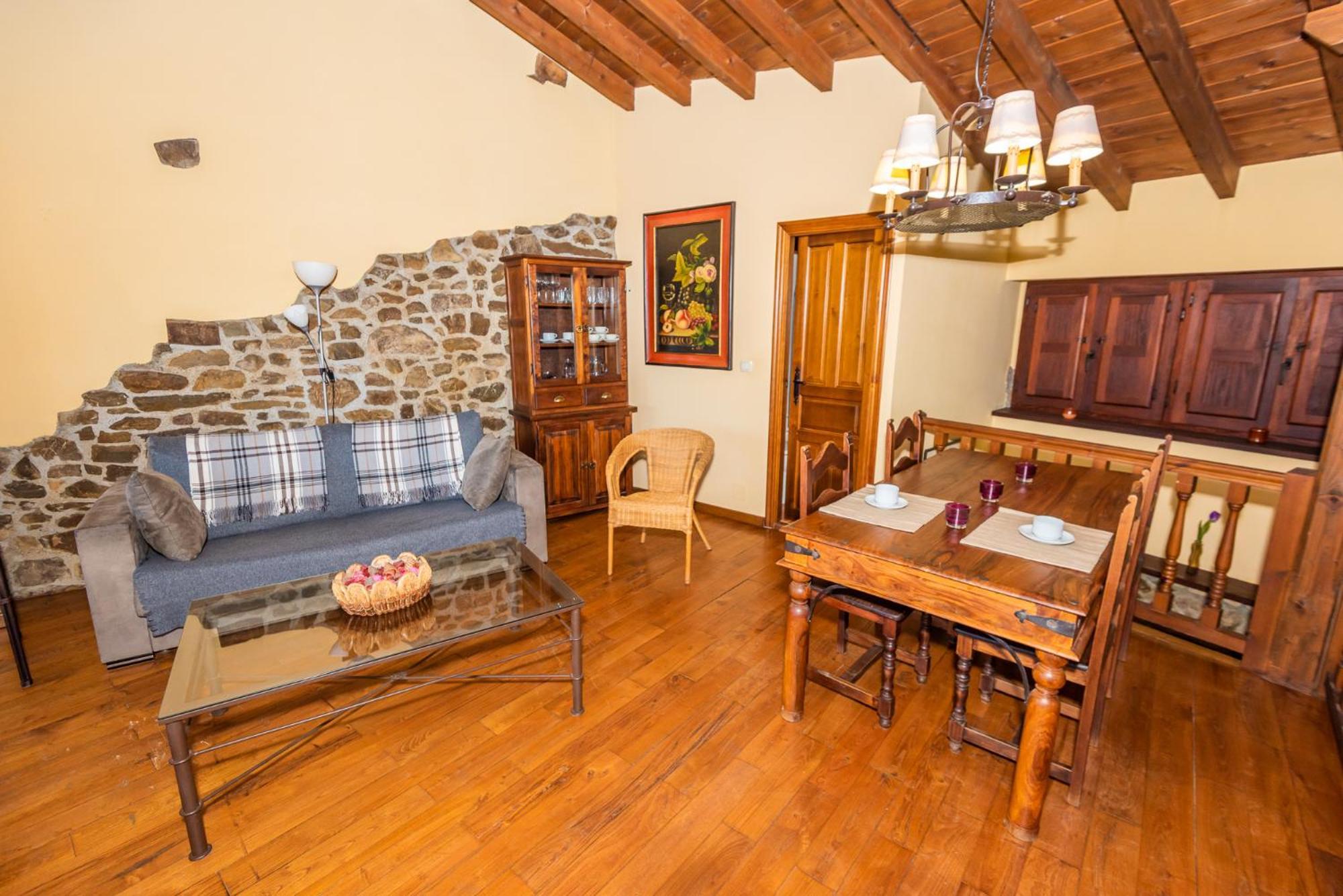 Casa De Ligueria Guest House Rozapanera Exterior photo